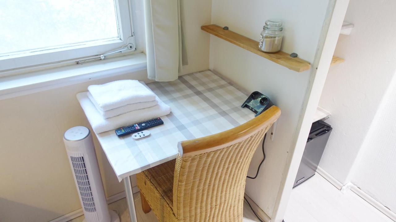 1 Zimmer In Wohngemeinschaft, Netflix, Premium Kabelfernsehen, Kueche Apartment Berlin Luaran gambar